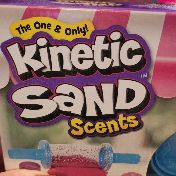 Spin Master Kinetic Sand Scents Bake Shop Patisserie NWT - Picture 2 of 8